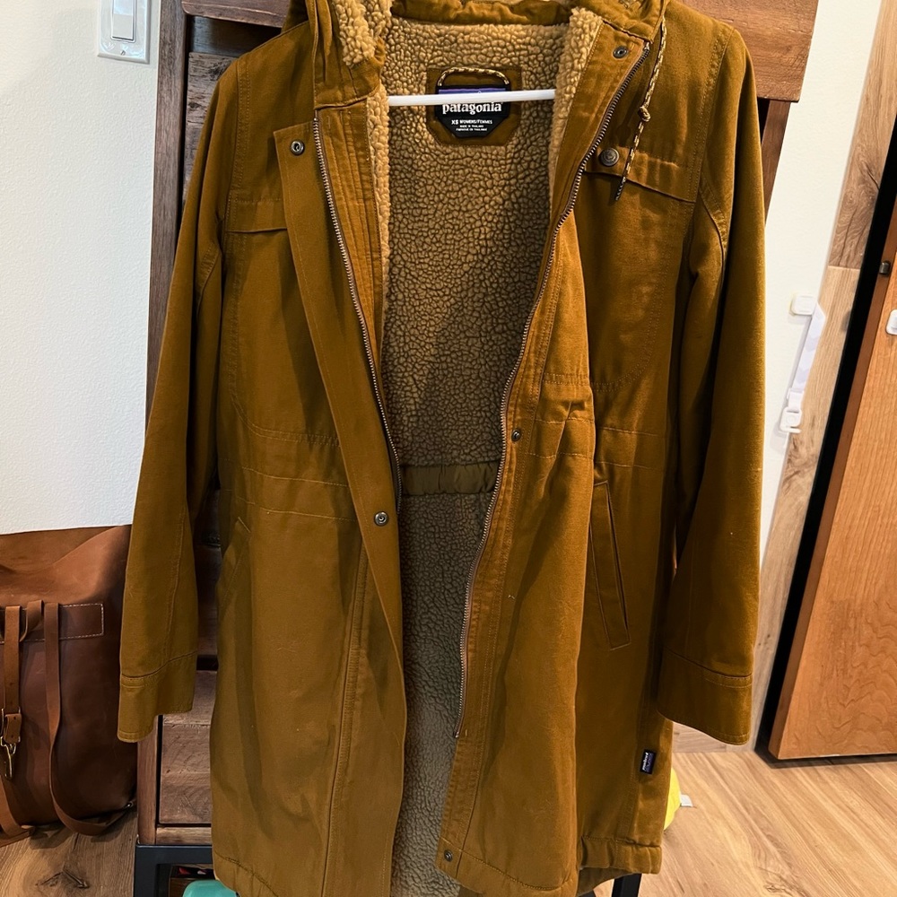 Patagonia Women's Insulated Prairie Dawn Parka XS
